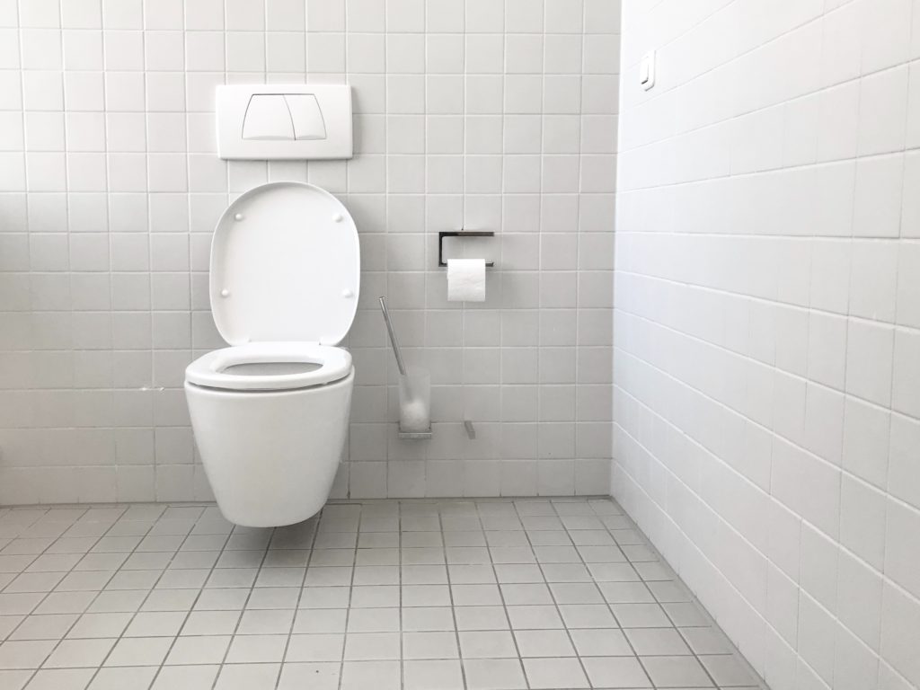 3 Signs that you Need to Replace your Toilet Bowl